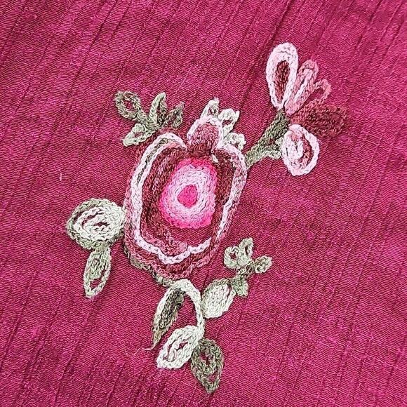 Fig and Flower Women's Medium Red Smock With Rose Embroidery Ruffled Sleeves EUC - Picture 2 of 14